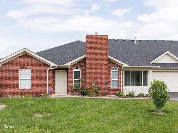 5025 Woodridge Lake Blvd, Louisville, KY 40272