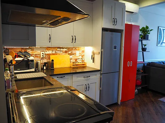 Rented by EXR | media 4