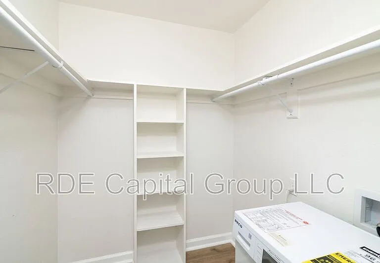 2816 Throckmorton St #7 — Photo 10