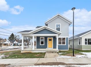 2120 Willard Ave, Grand Rapids, MI 49507