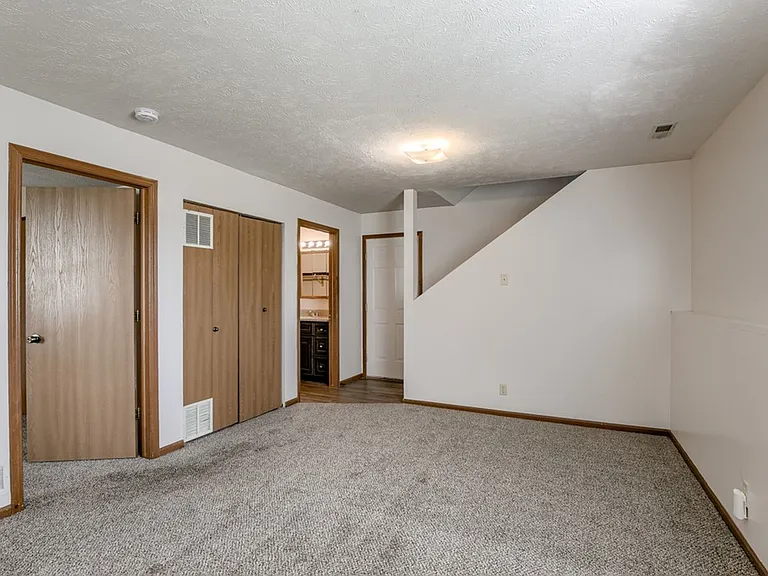 2941 NW 8th St — Photo 3