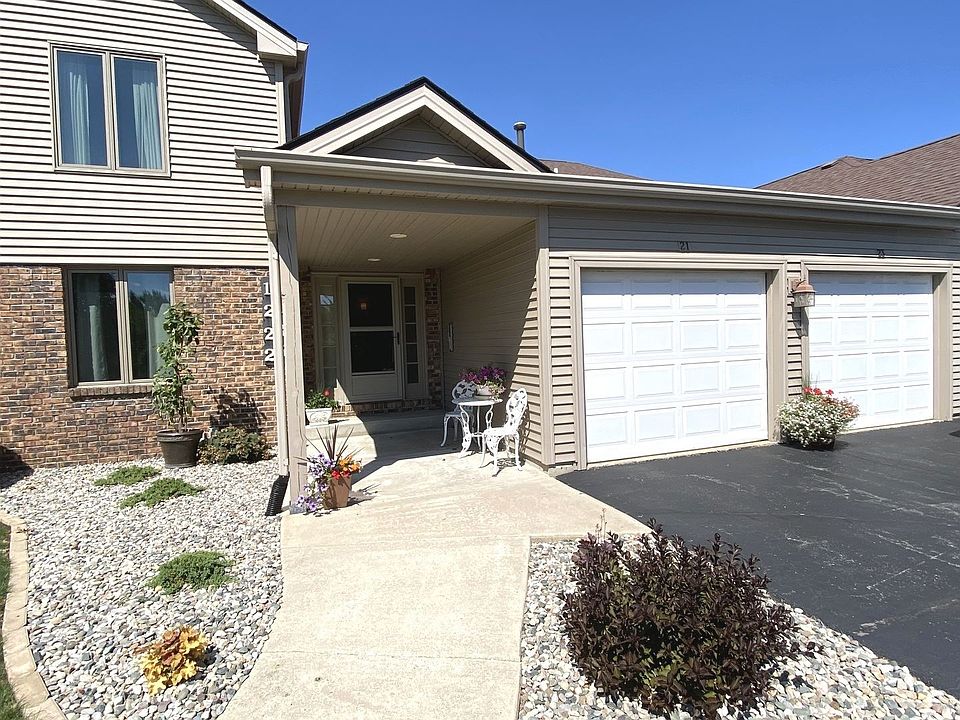 1st image of 25 Brittany Ln #25