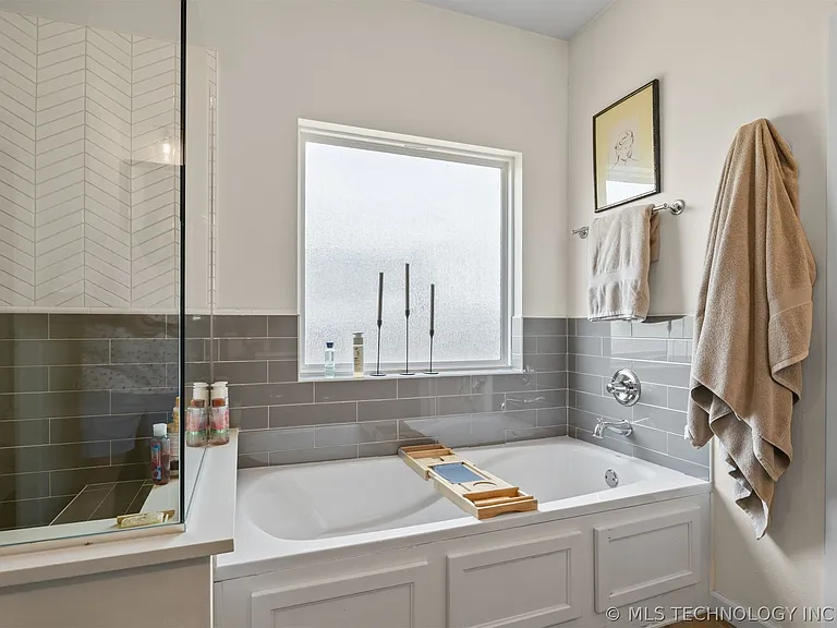 501 E 127th Pl S — Photo 21