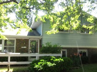 6208 Yellowstone Dr, Fort Wayne, IN 46818