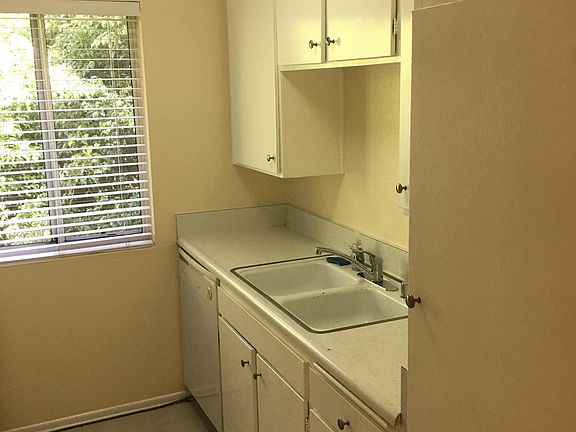 3rd image of 1661 Neil Armstrong St APT 205