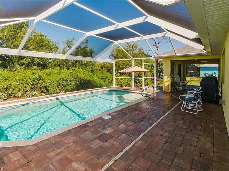 11693 Oakland Dr — Photo 36