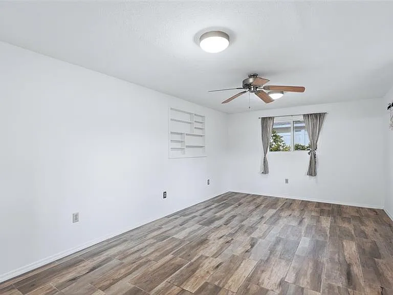 1329 Nantucket Rd — Photo 14