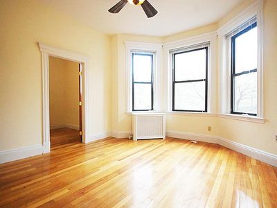 69 Park Dr APT 2, Boston, MA, 02215