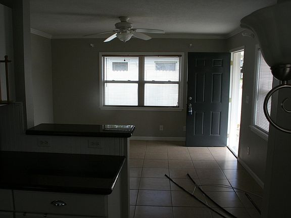4th image of 1917 Mealy St