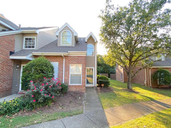 339 Yorkshire Cir