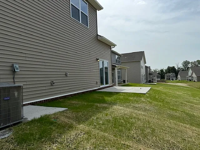 4 bed, 2.5 bath, 2155 sqft, $2,649 — Photo 3