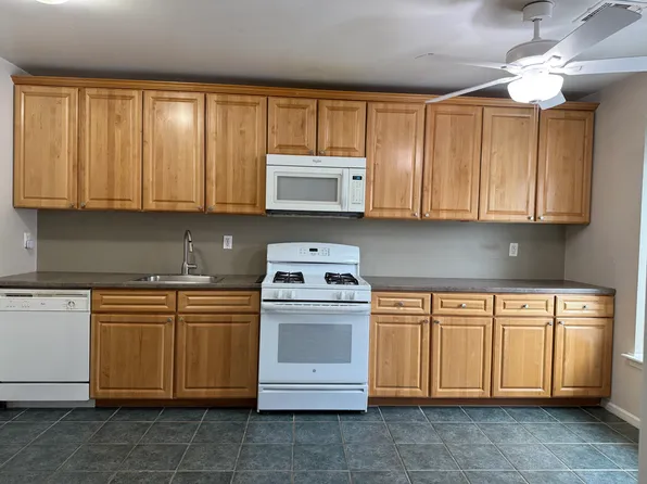 163 Tangerine Dr, Marlboro, NJ 07746