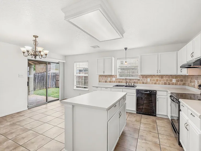 18 Anchorage Bay — Photo 12