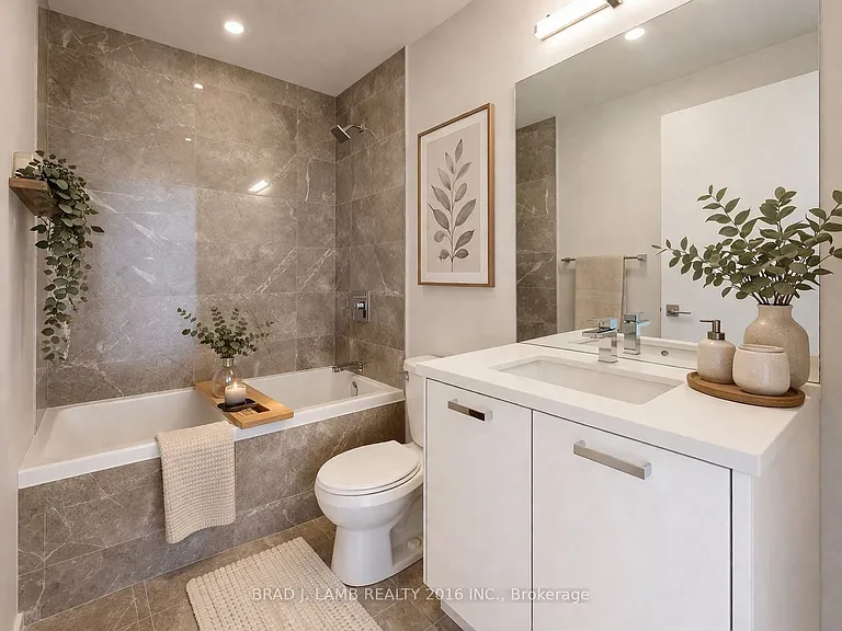 284 King St E #1004 — Photo 4
