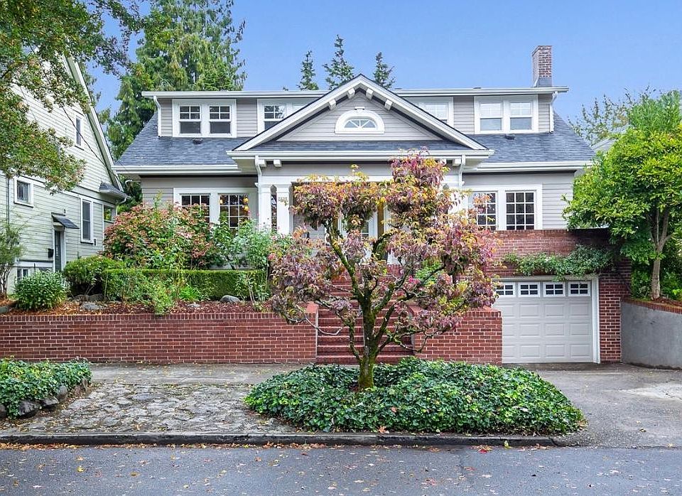 Beautiful front garden elevated from the street
