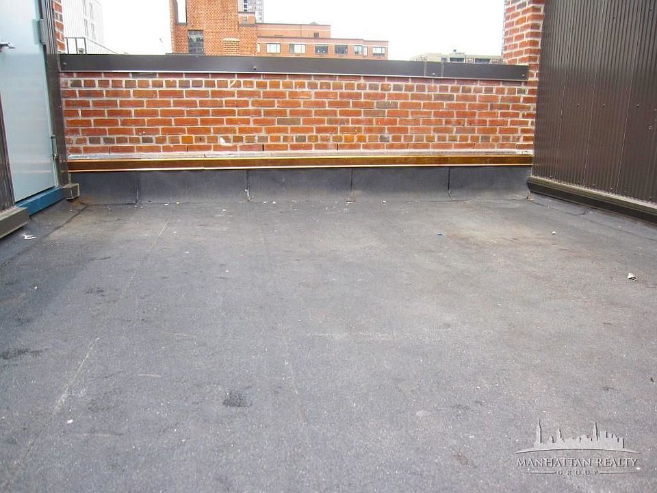 1st image of 448 W 50th St #3