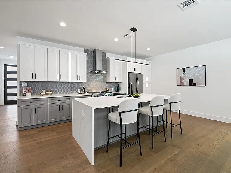 3705 Wilson St #1 — Photo 6