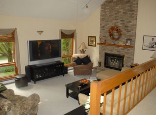 3485 Tanager Dr, Erie, PA 16506