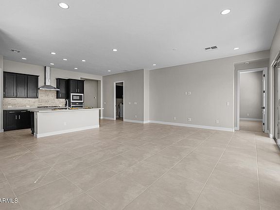 3rd image of 5525 N 193RD Drive