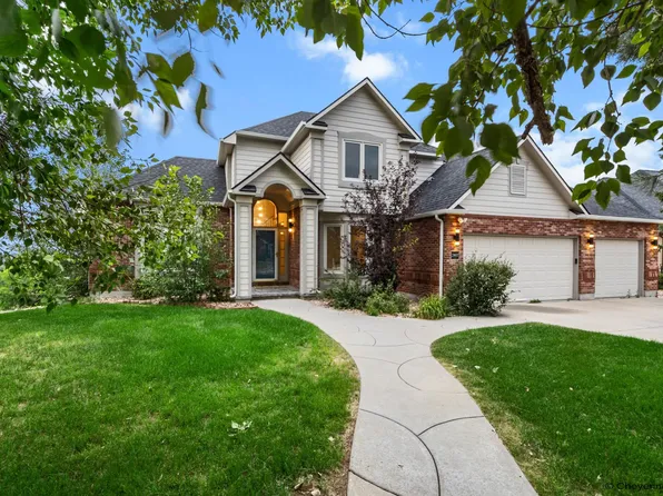 2957 Thomas Rd, Cheyenne, WY 82009