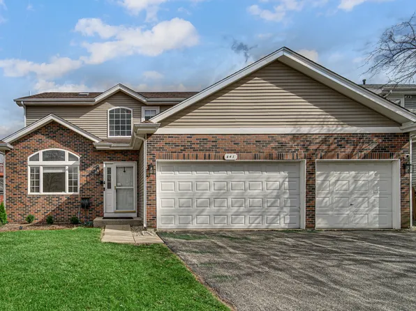 441 N Crooked Lake Ln, Lindenhurst, IL 60046