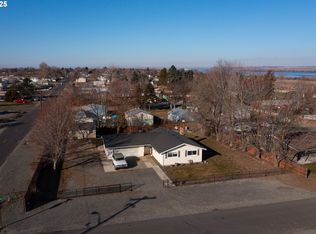 305 NE 6th St, Irrigon, OR 97844