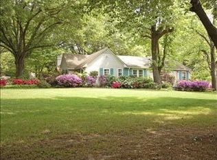 2066 Sunset Rd, Germantown, TN 38138