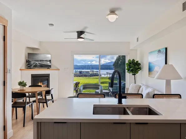 4305 Shingle Spit Rd #209, Hornby Island, BC V0R 1Z0