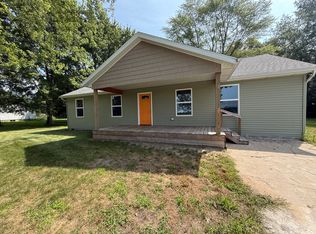 6256 Oak Rd, Plymouth, IN 46563