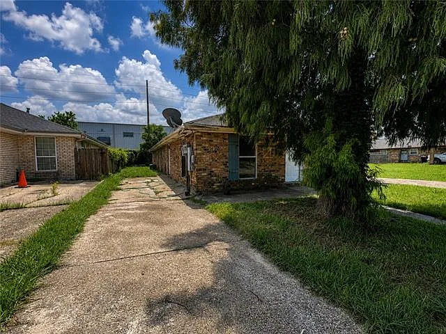 2 bed, 1200 sqft, $1,200 — Photo 2