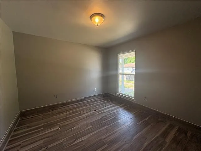 9012 Amour Dr — Photo 6