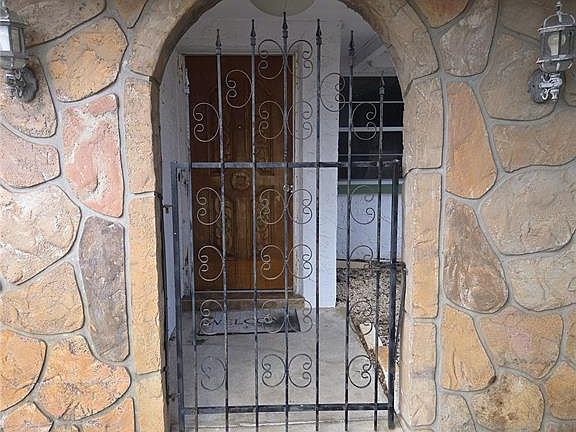 3rd image of 6643 Carnation Way