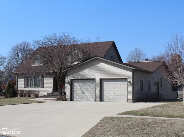 900 Division St, Garner, IA 50438