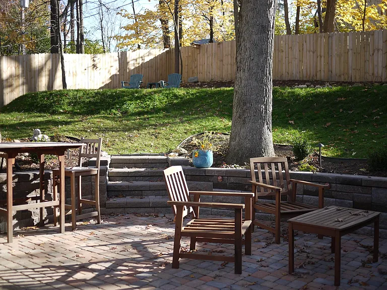 122 Glendale Dr — Photo 10