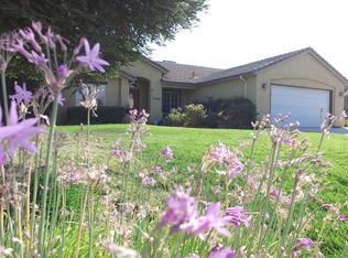 2540 N Zachary St, Visalia, CA 93291