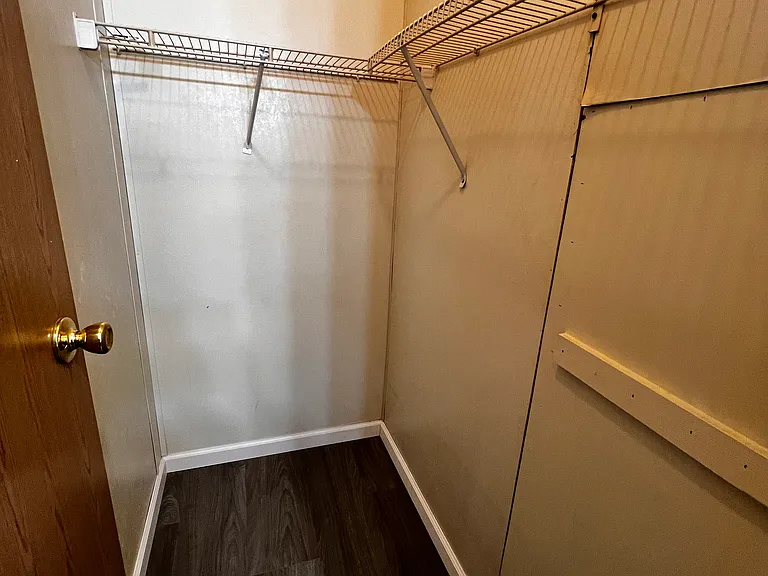 175 Barton Rd #4 — Photo 9