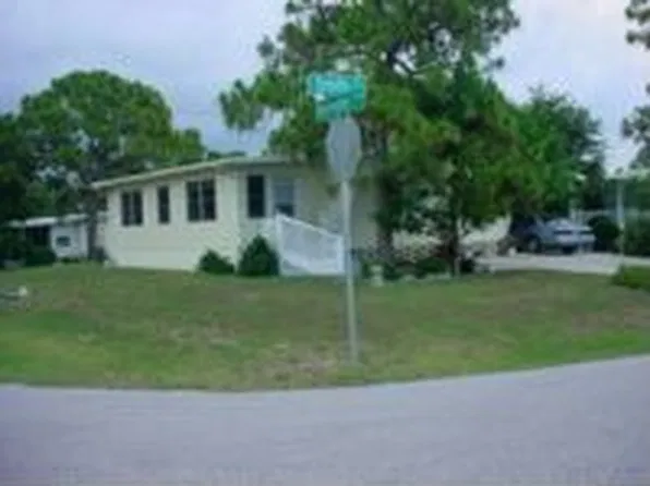 3151 Smith St, Englewood, FL 34224