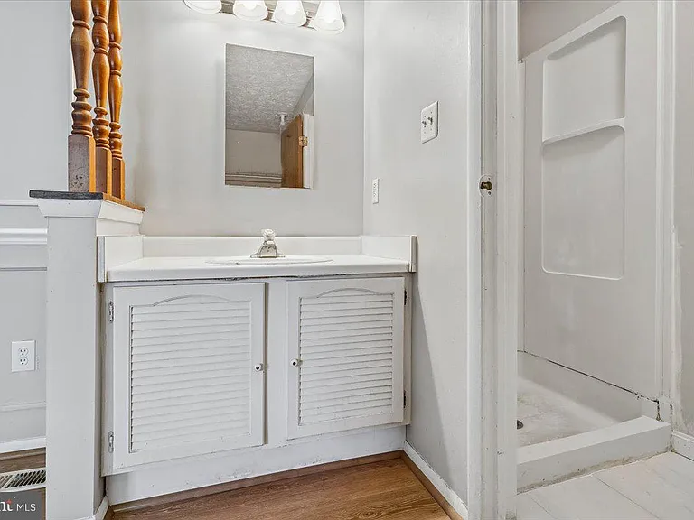 5913 Spruce Run Ct — Photo 21