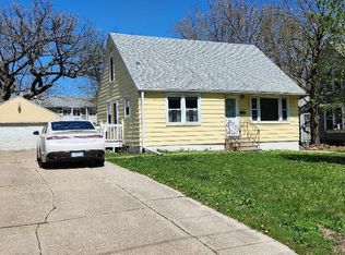 211 E 2nd St, Albert Lea, MN 56007