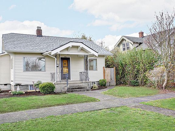 3rd image of 2336 S Alaska St