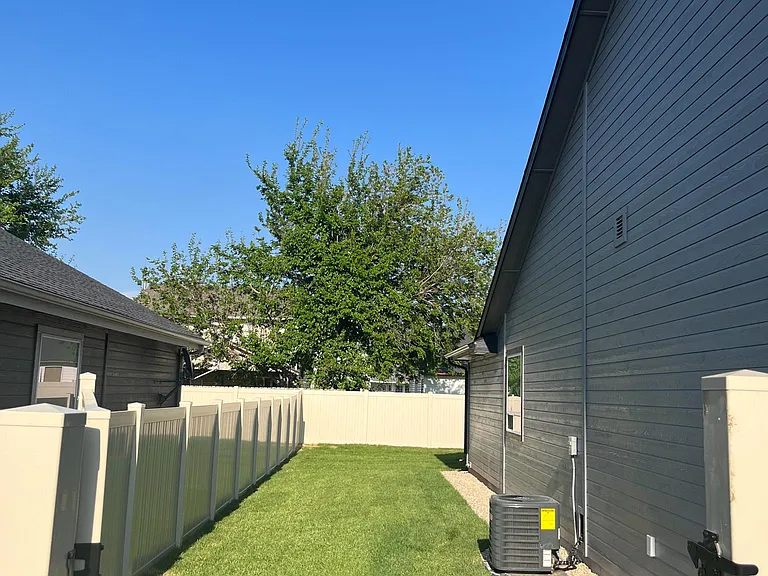 17002 Gwinnett Ave — Photo 19