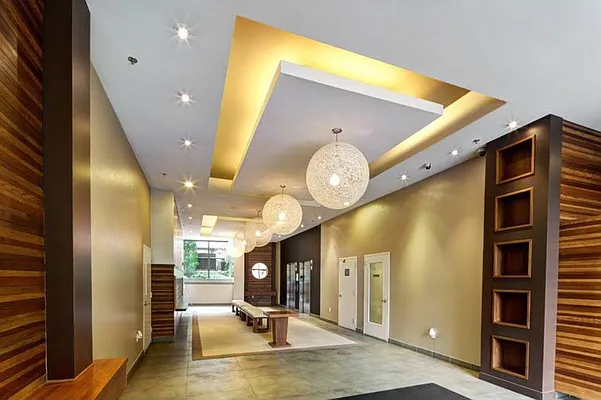 Sold by JCity Realty, LLC | media 8