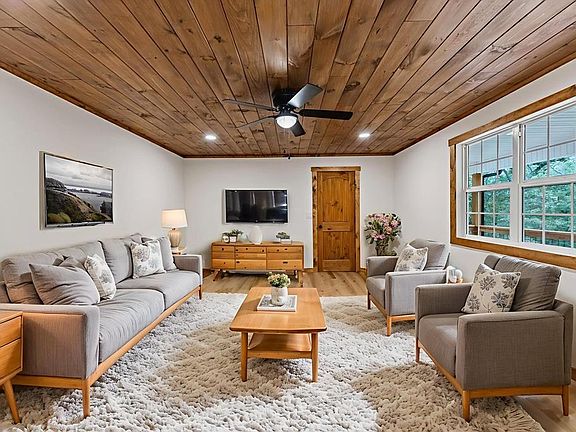 4th image of 4097 Mobile Rd