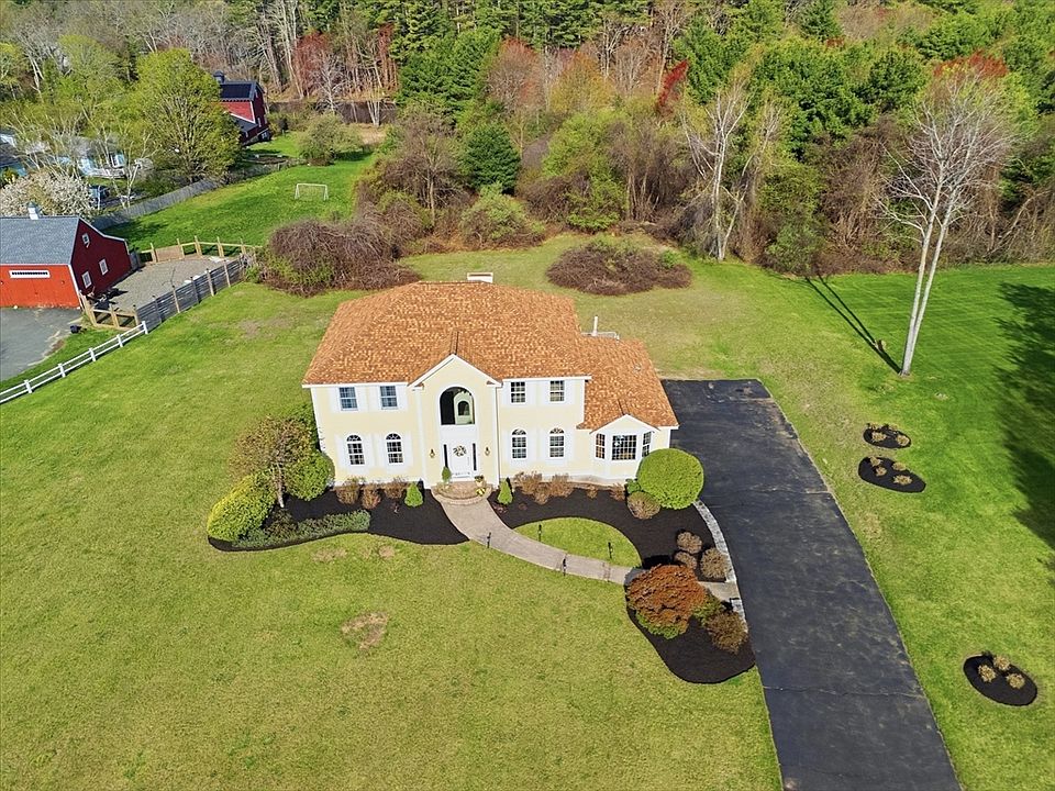 1st image of 10 Haymeadow Rd