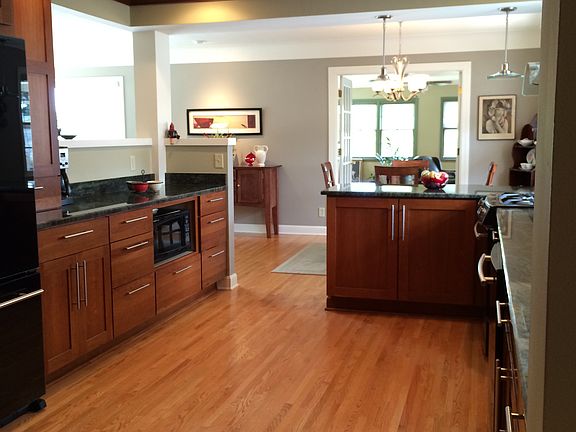 Kitchen toward Dinning