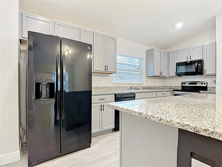 3040 Lakes Crest Ave — Photo 28