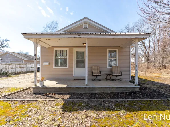 163 S York St, Belding, MI 48809