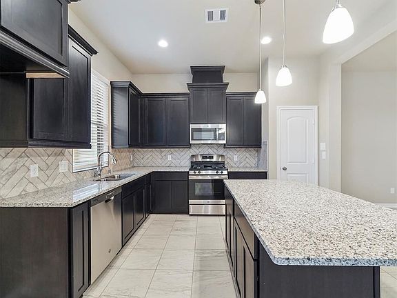 3rd image of 2554 Terrace Point Dr