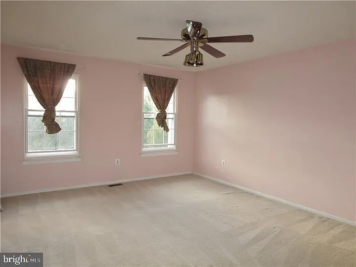 33 Ketley Pl — Photo 9