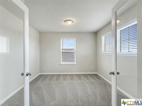 3rd image of 3132 Gorge Way